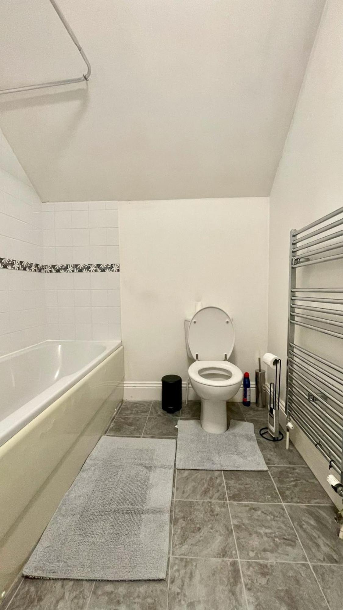 Spacious Two-Bedrooms House, Private Parking, Contractors, Relocators Oksford Zewnętrze zdjęcie